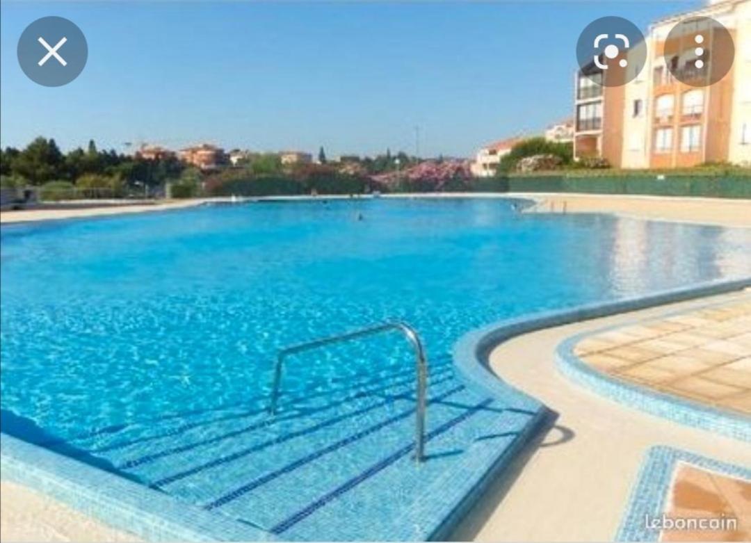 appartement au LAGON BLEU à Fréjus, garage, tennis&piscine 1200 M2 Extérieur photo