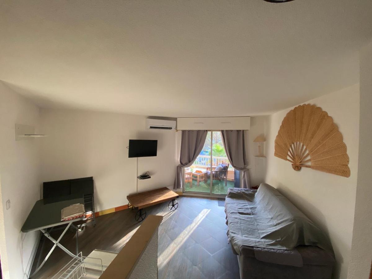 appartement au LAGON BLEU à Fréjus, garage, tennis&piscine 1200 M2 Extérieur photo